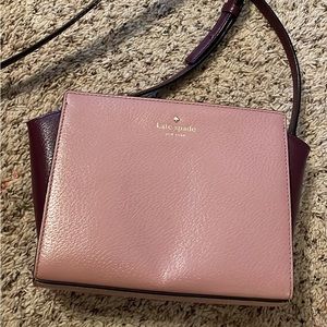 Great condition kate spade small crossbody purse burgundy & pink